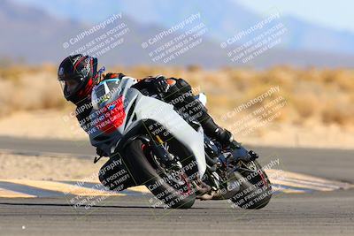 media/Feb-12-2022-SoCal Trackdays (Sat) [[3b21b94a56]]/Turn 16 (125pm)/